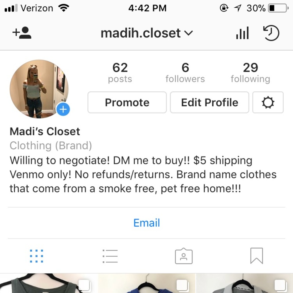 Tons of brand name clothes